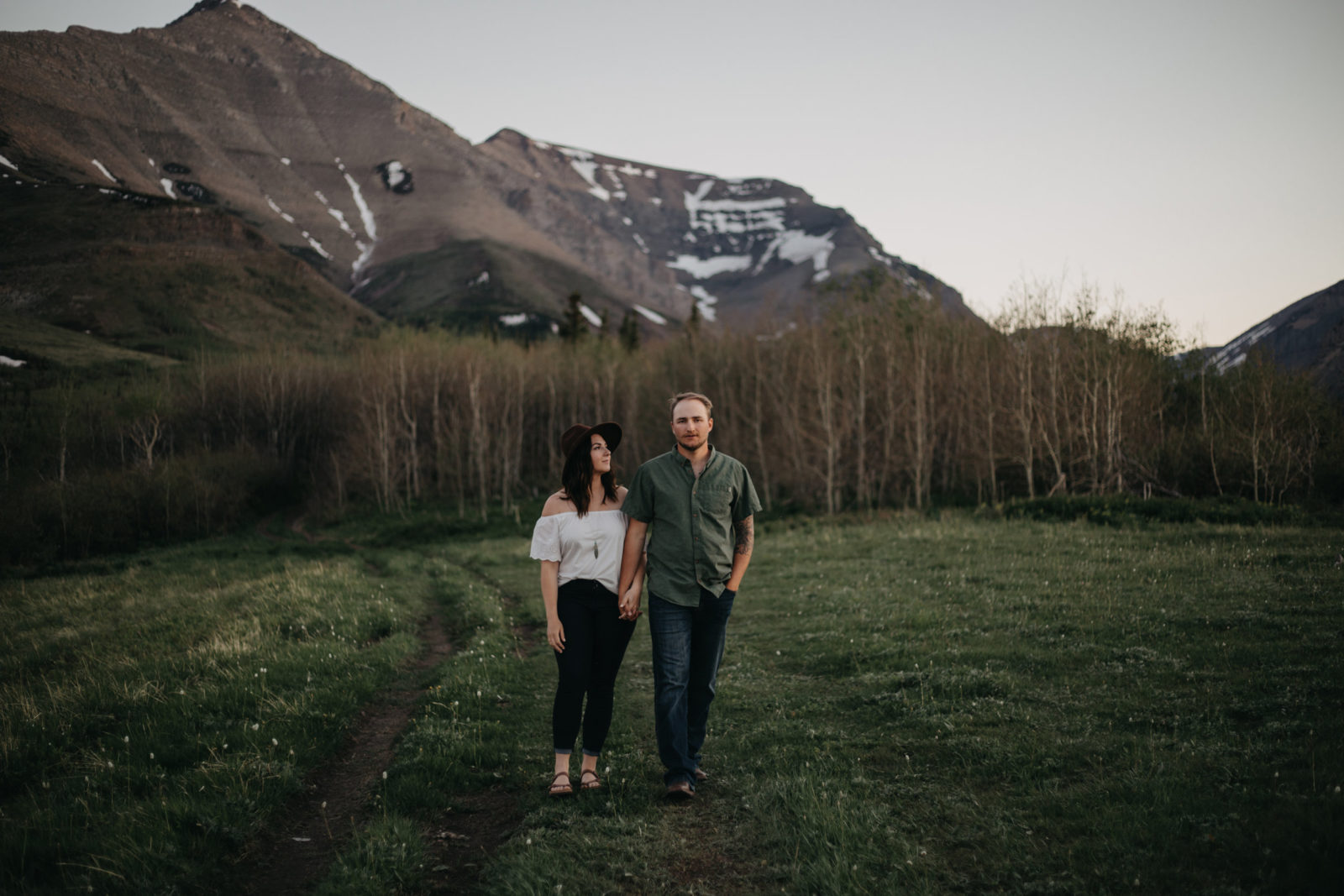 8 Tips for Your Perfect Engagement Session - Tips from Local Calgary & area Wedding Photographers - on the Bronte Bride Blog, choosing your location