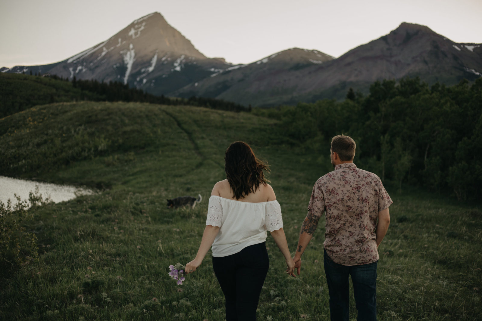 8 Tips for Your Perfect Engagement Session - Tips from Local Calgary & area Wedding Photographers - on the Bronte Bride Blog, choosing your location