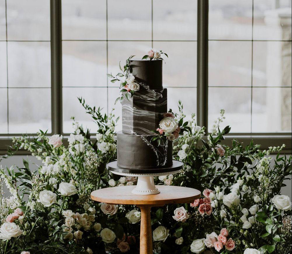 8 Subtle Yet Elegant Ways to Incorporate Black into Your Wedding Day, black wedding cake