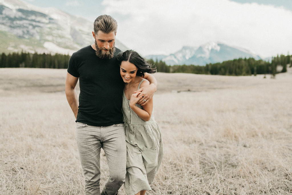 8 Tips for Your Perfect Engagement Session - Photographer Tips from Calgary and The Rockies - Kadie Hummel Photography - choosing outfits for engagement session, how to pick your outfits