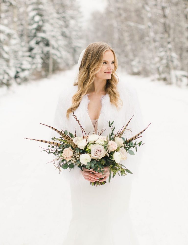 Bridal Bouquet Inspiration for Winter: 18 of the Prettiest Bouquets For ...