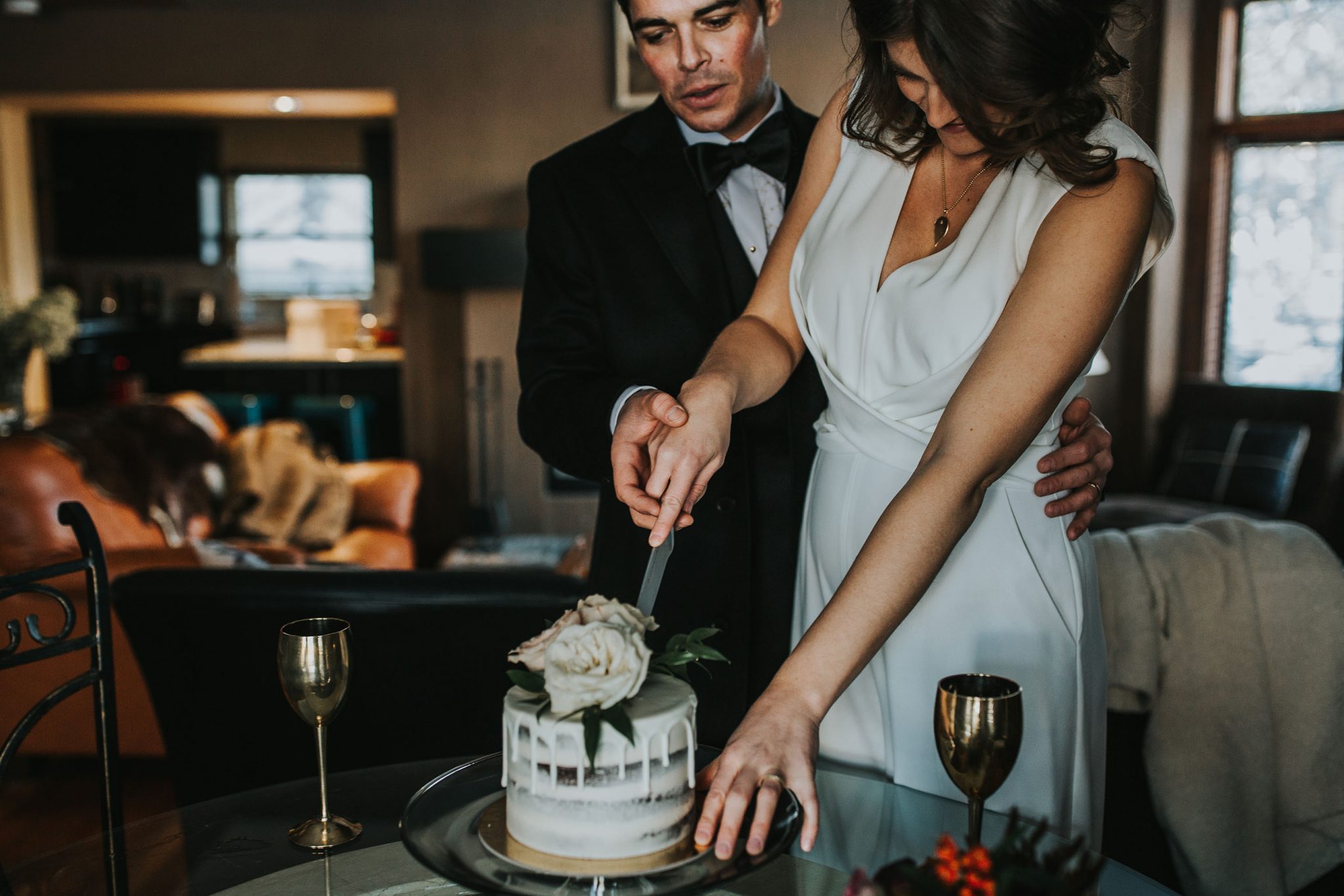 Simple Intimate Calgary Elopemen - wedding featured on Bronte Bride, Elopement Calgary, City Elopement, Simple Wedding, Wedding Cake, Cake Cutting