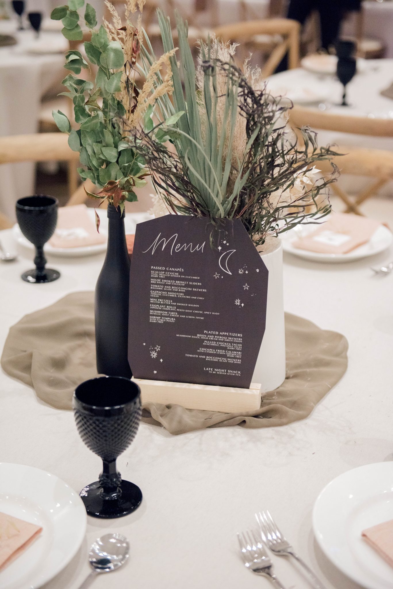 5 Unique and Interactive Ways to Entertain Your Wedding Guests - featured on Bronte Bride 