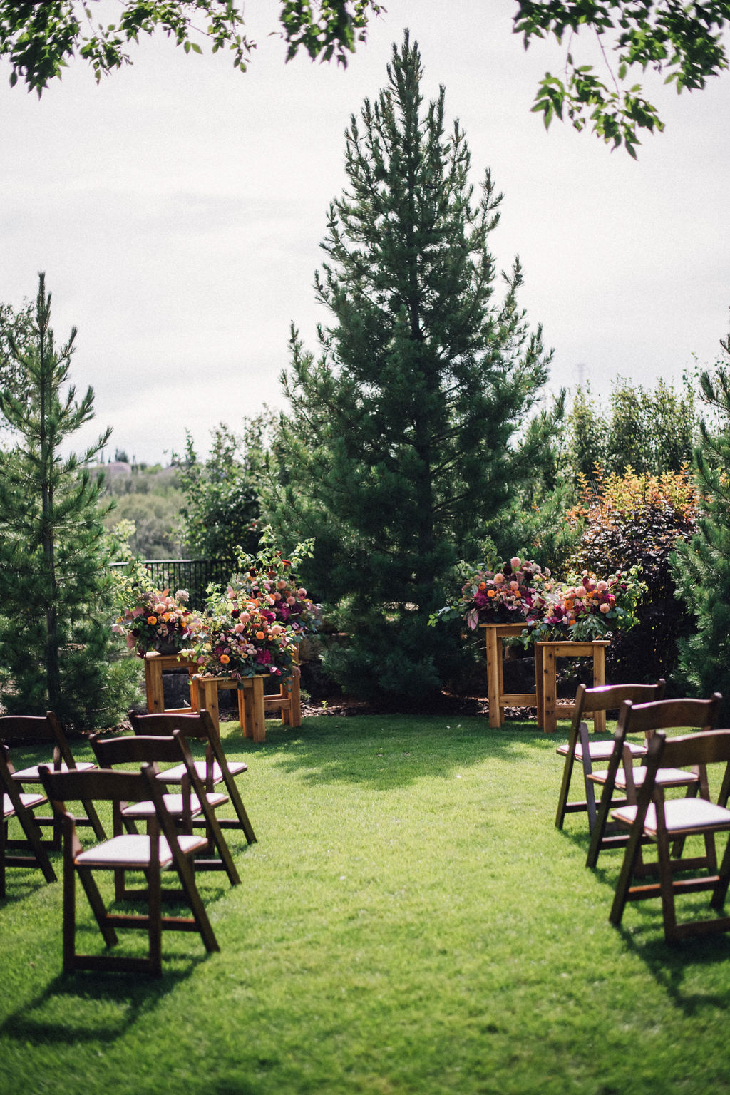 Summertime Backyard Wedding Featuring Fabulously Bright & Colourful Florals - Real Wedding featured on Bronte Bride