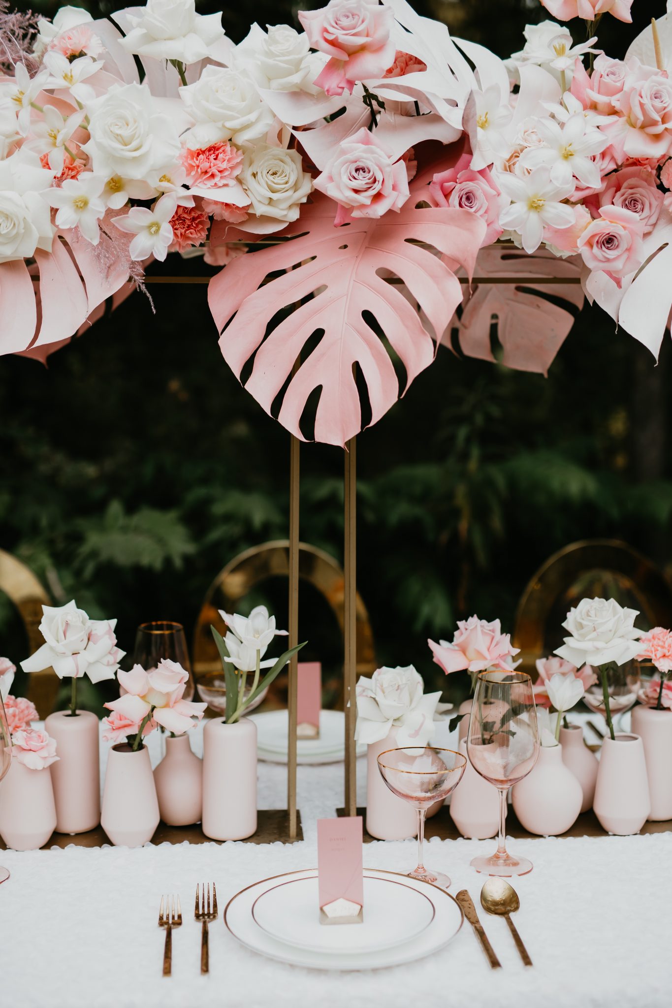 tablescape, modern wedding decor, blush flowers