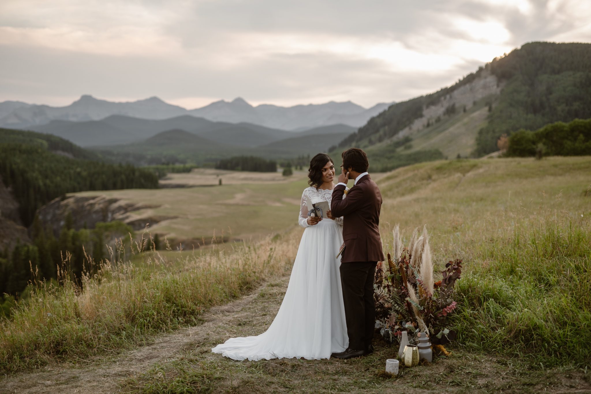 Earthy and Eclectic Moroccan Elopement at Big Horn Lookout featured on Brontë Bride - alberta elopement, elopement inspiration, eclectic wedding