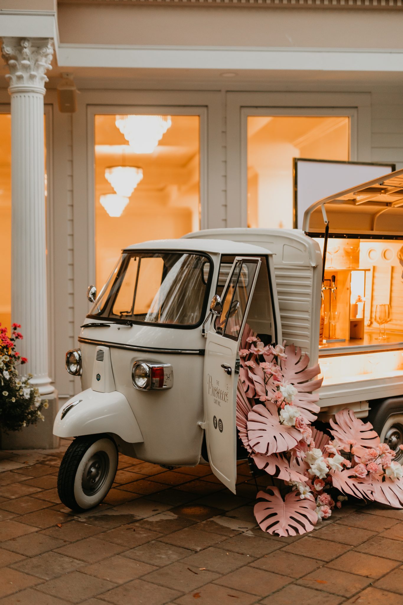modern wedding, blush wedding inspiration, prosecco cart