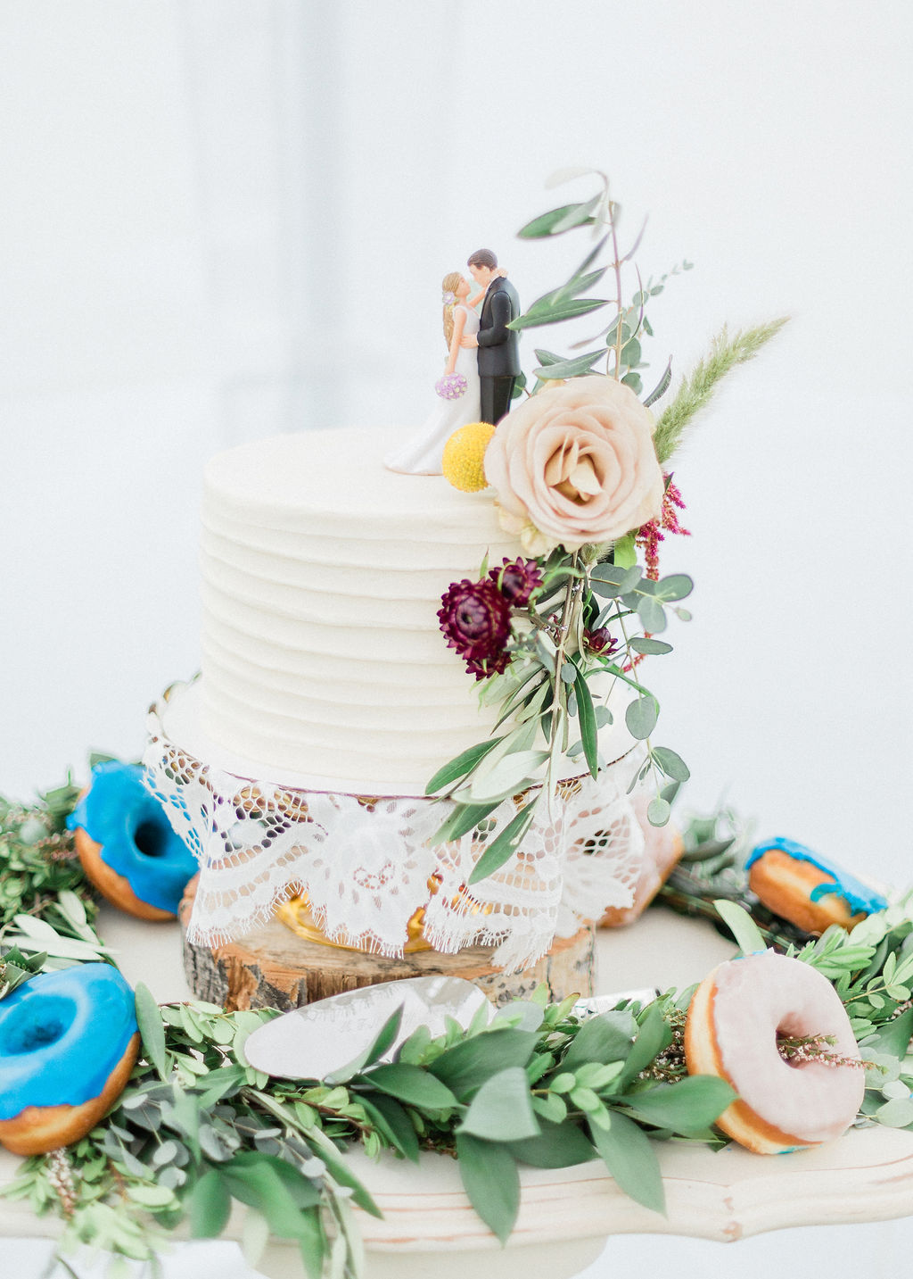 Intimate wild flower wedding - tent wedding, wedding cake, donuts