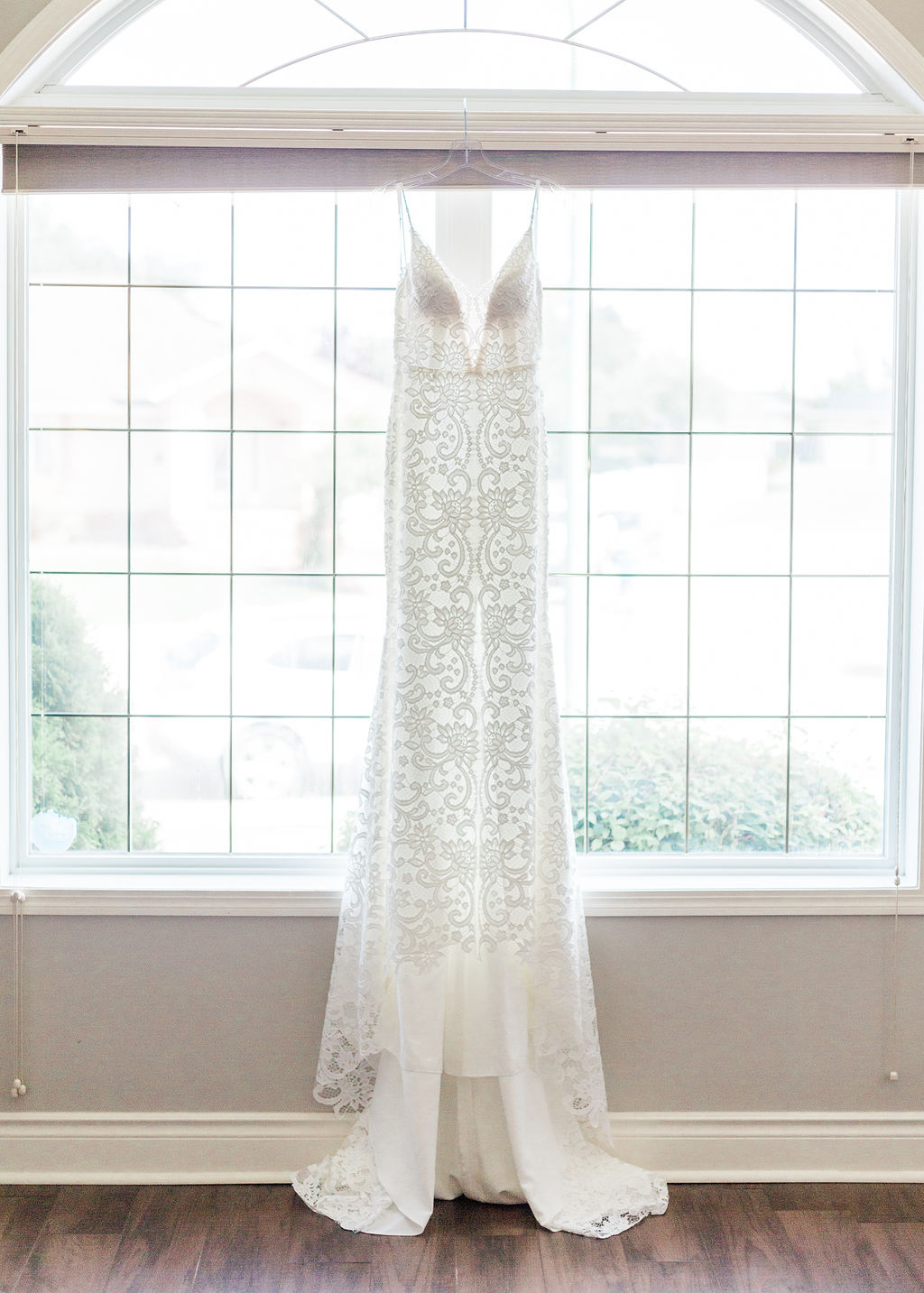 Lace wedding dress silhouette -  wedding dress
