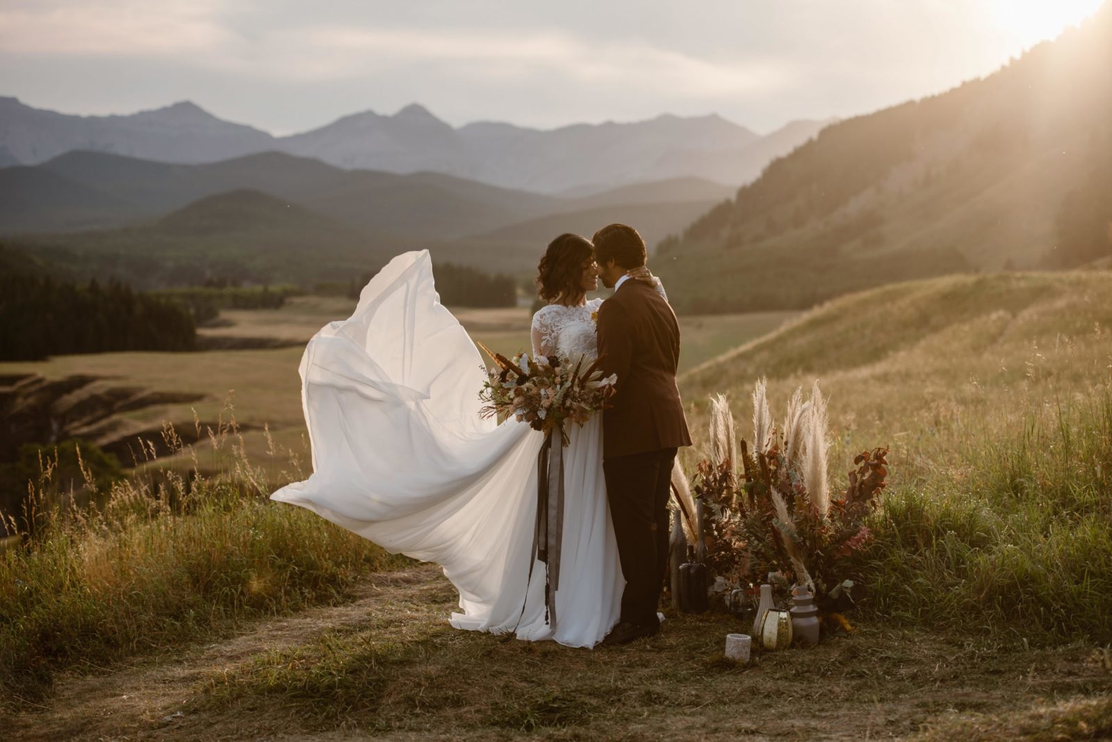 Earthy and Eclectic Moroccan Elopement at Big Horn Lookout featured on Brontë Bride
