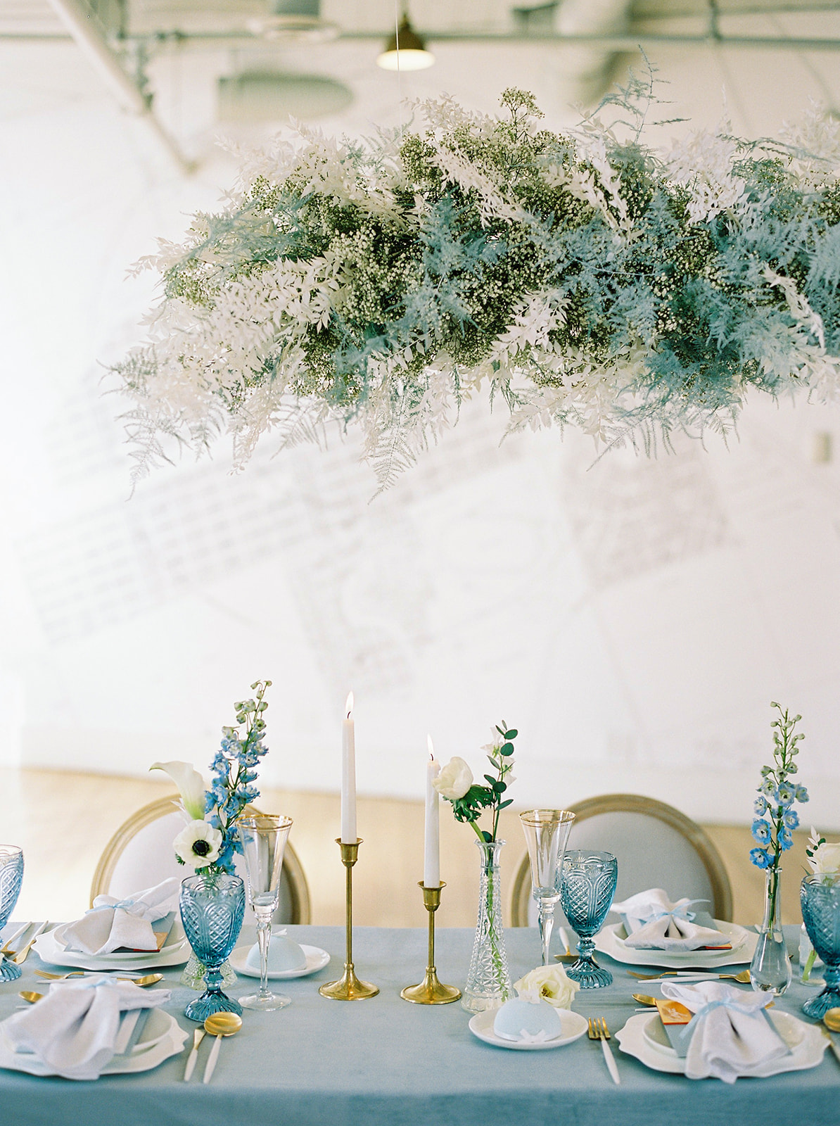 Craving a Paris Getaway? This Parisian Wedding Inspiration Will Transport You To a Quaint Town In France Featured by Brontë Bride, floral installation, tablescape, blue wedding