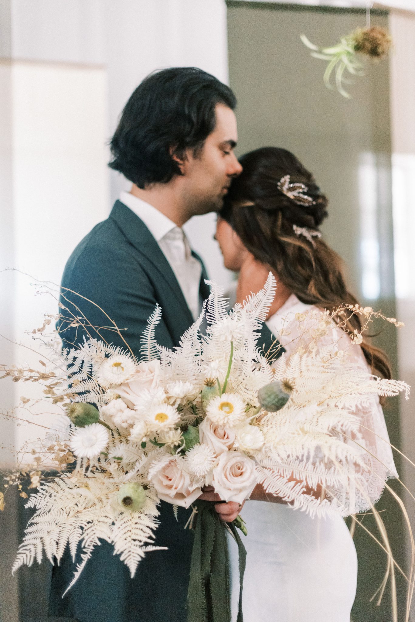 dried florals, olive wedding, wedding decor