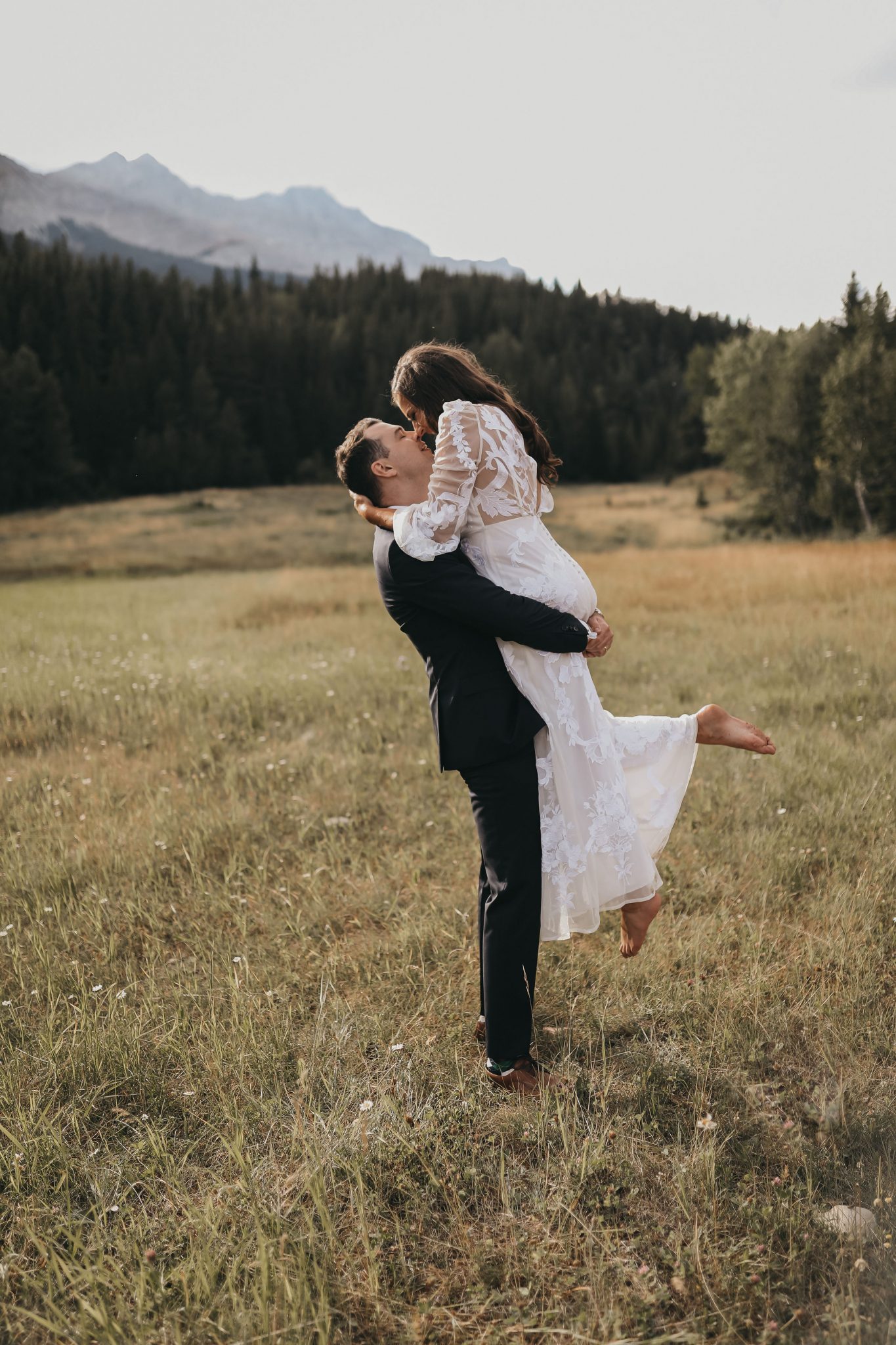 Elopement Advice from an Elopement Photographer: 5 Tips To Help You Plan Your Perfect Elopement