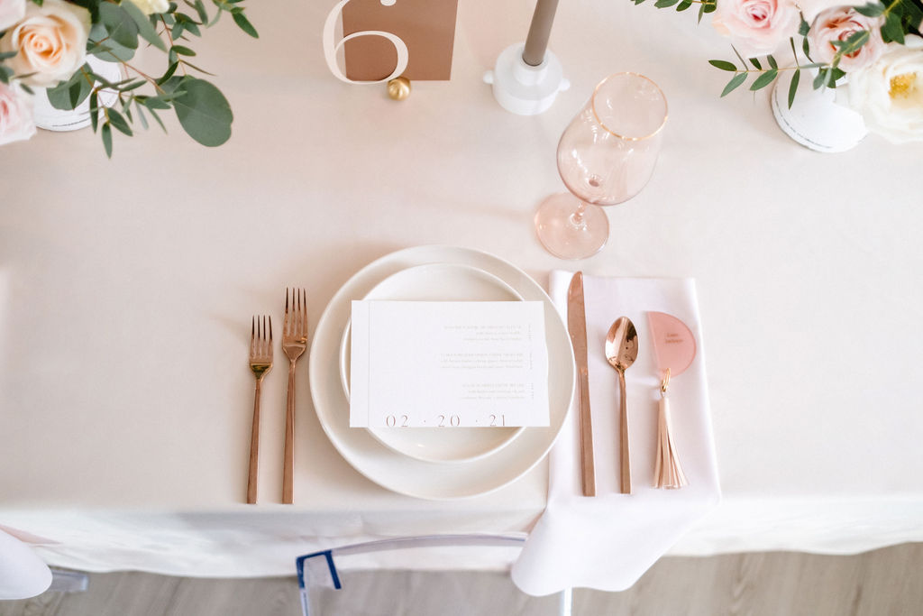 Rose gold table setting for contemporary wedding inspiration