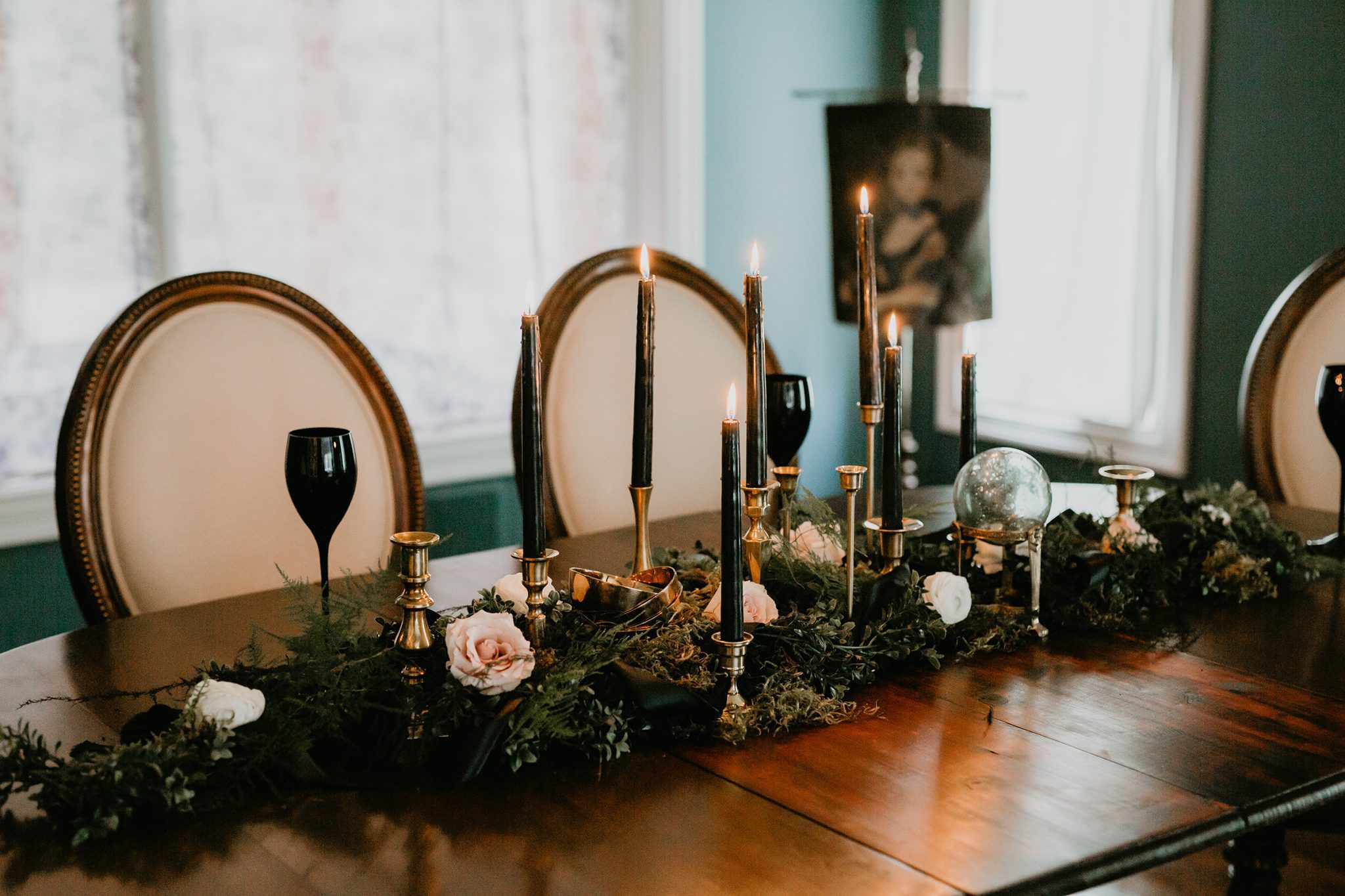 Wedding tablescape inspiration for a moody October wedding palette 