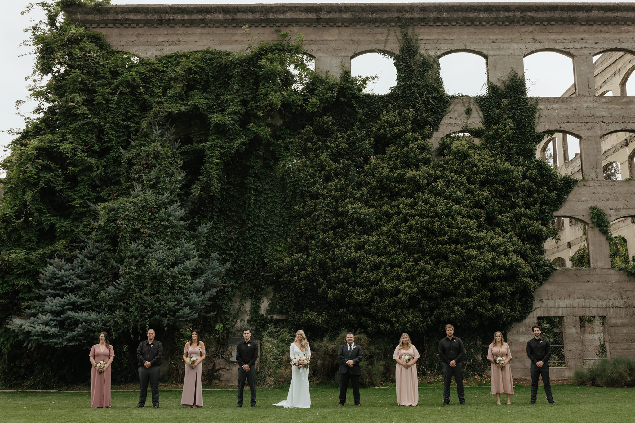 Wedding party inspiration in blush and black hues for this Okanagan Valley summer wedding in British Columbia