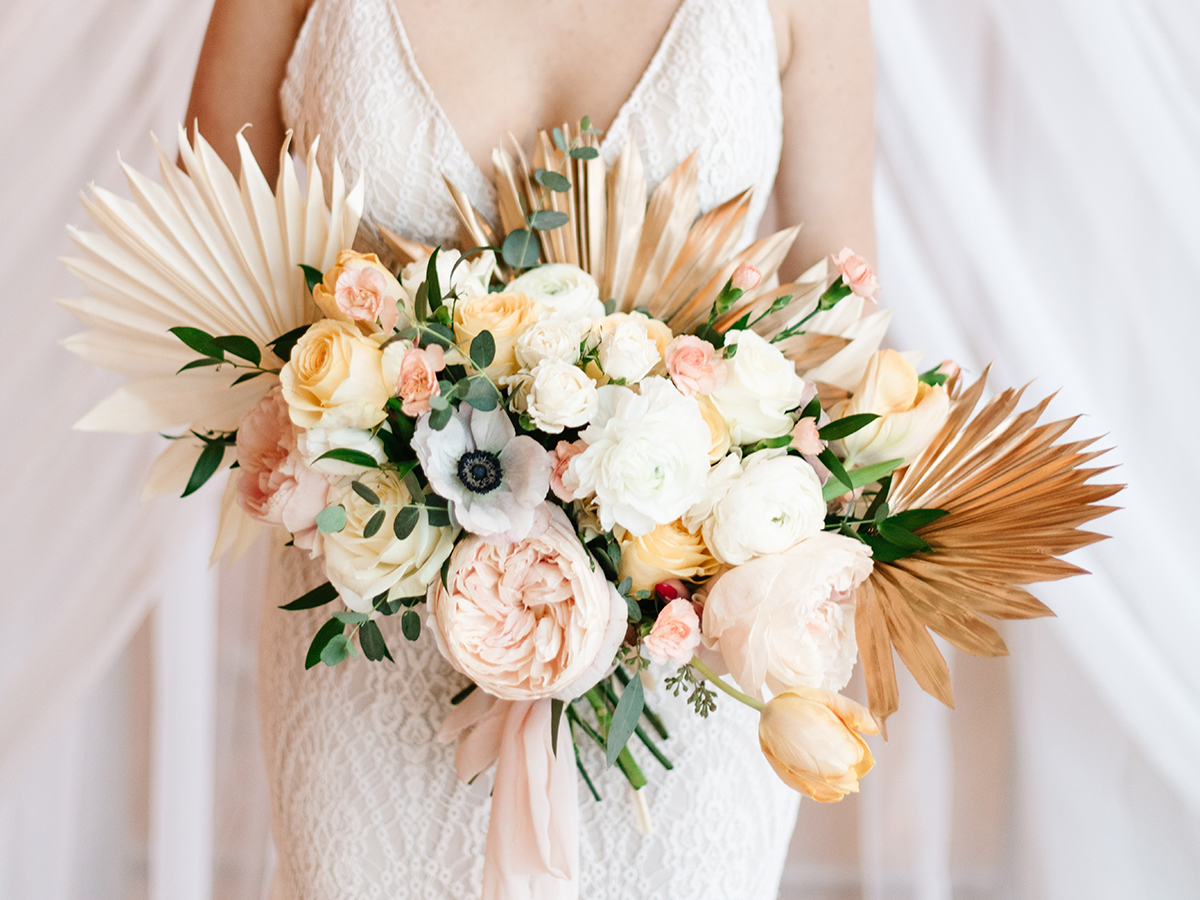 Bouquet Inspiration for the Boho Bride: 16 Dried, Earthy and Wild Bouquets Featured by Brontë Bride