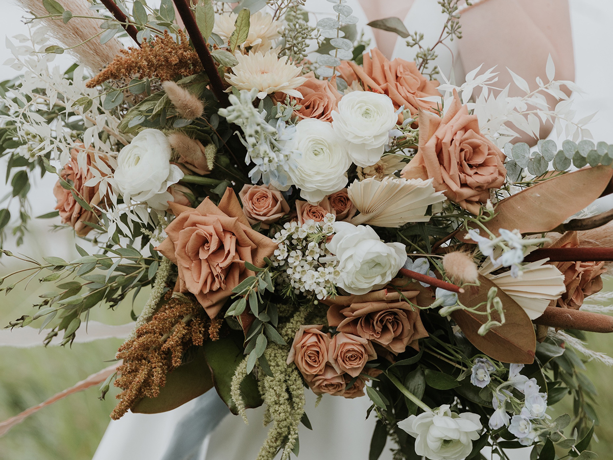 Boho bouquet inspiration with dried florals and toffee roses