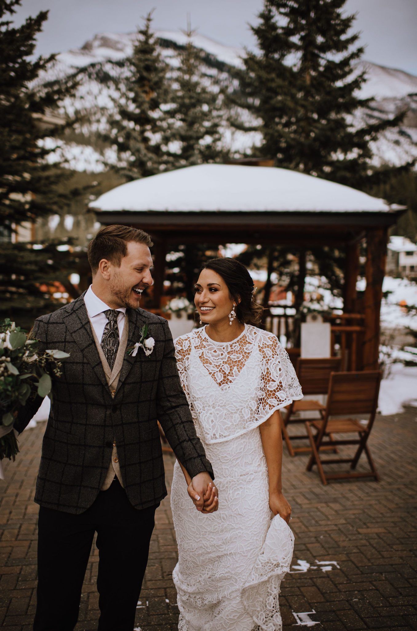 Intimate winter wedding inspiration at A Bear and Bison Inn in Canmore Alberta