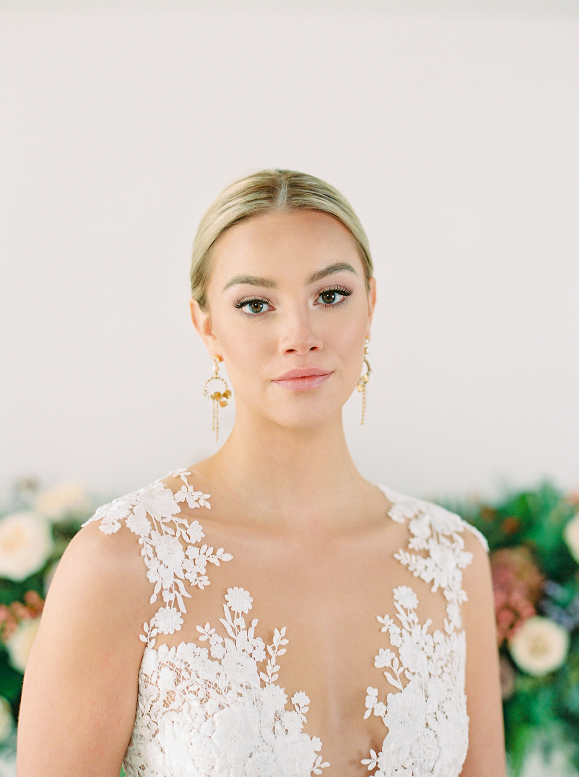 Bridal earrings for the trendy 2022 bride