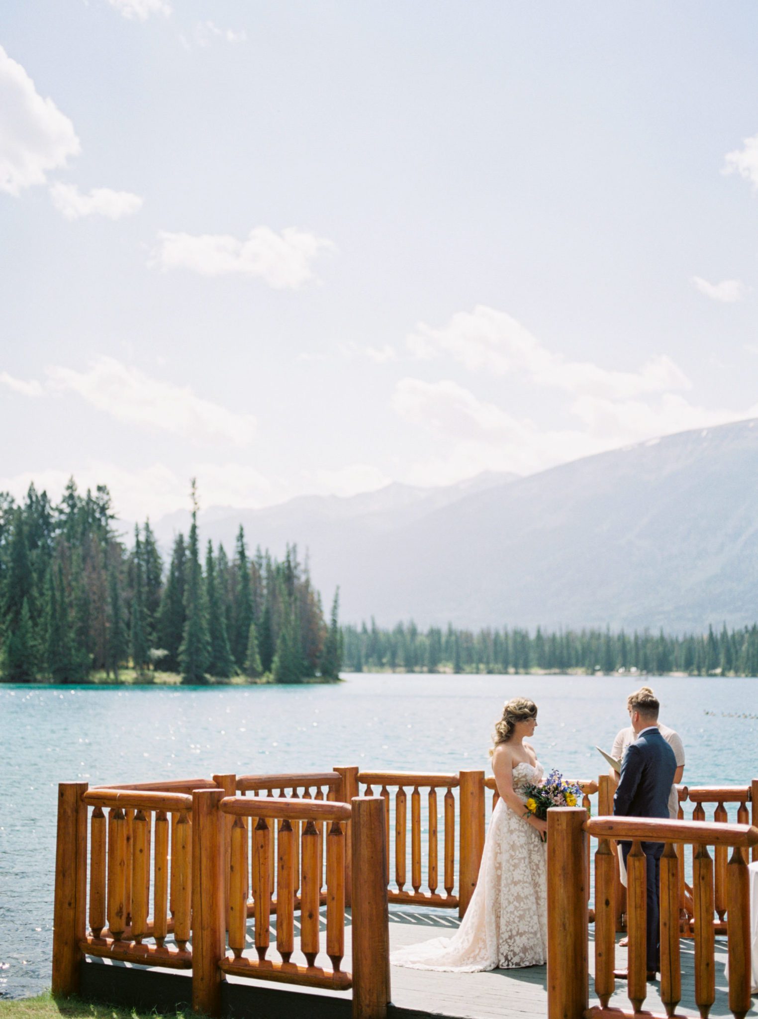 Fairmont Jasper Park Lodge sundeck elopement in the summer