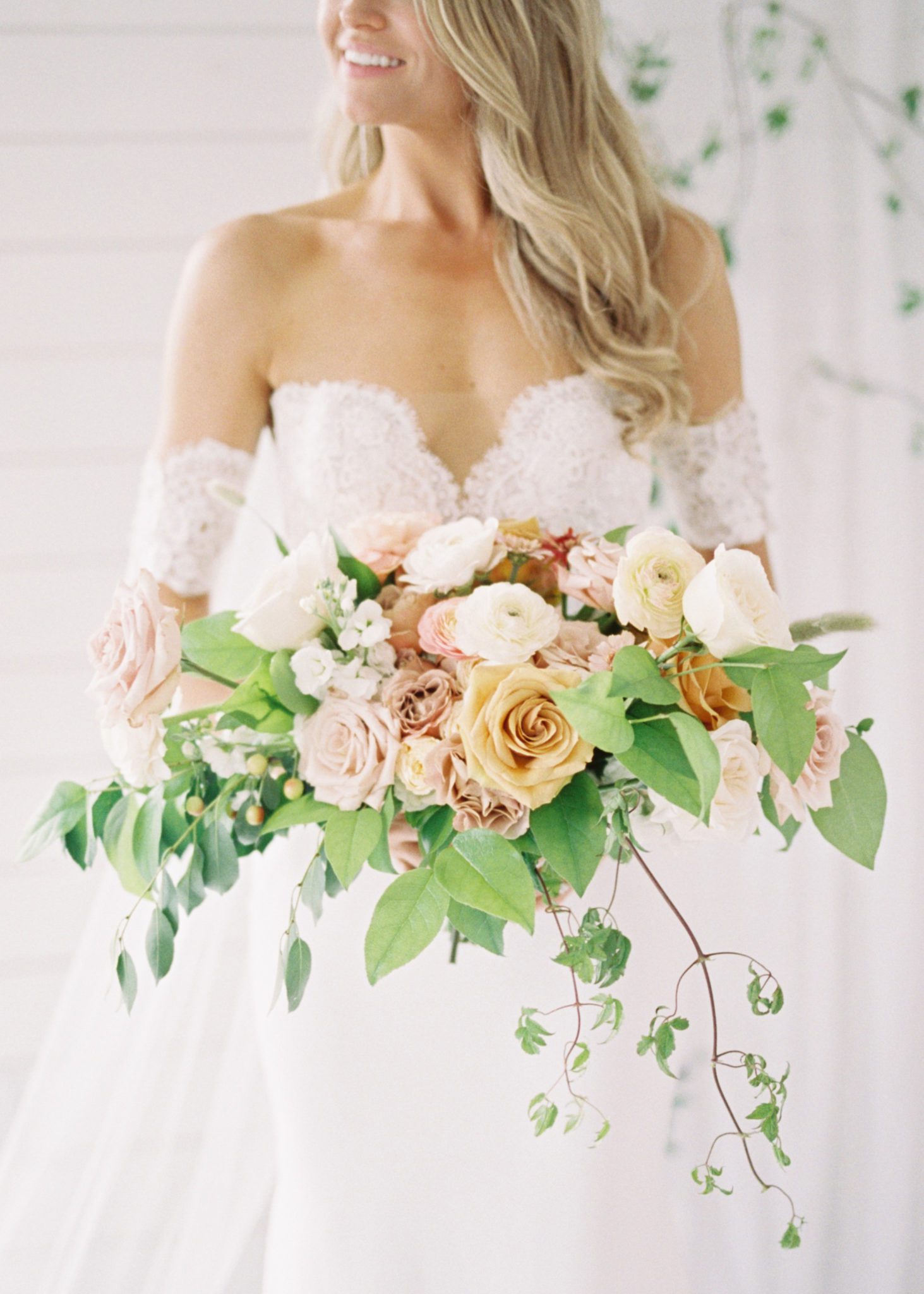 Romantic bridal bouquet inspiration