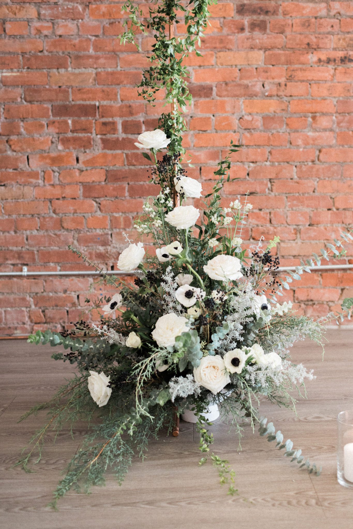 This Monochromatic Calgary Minimony Ends With Sunset Portraits in the Mountains Featured by Brontë Bride