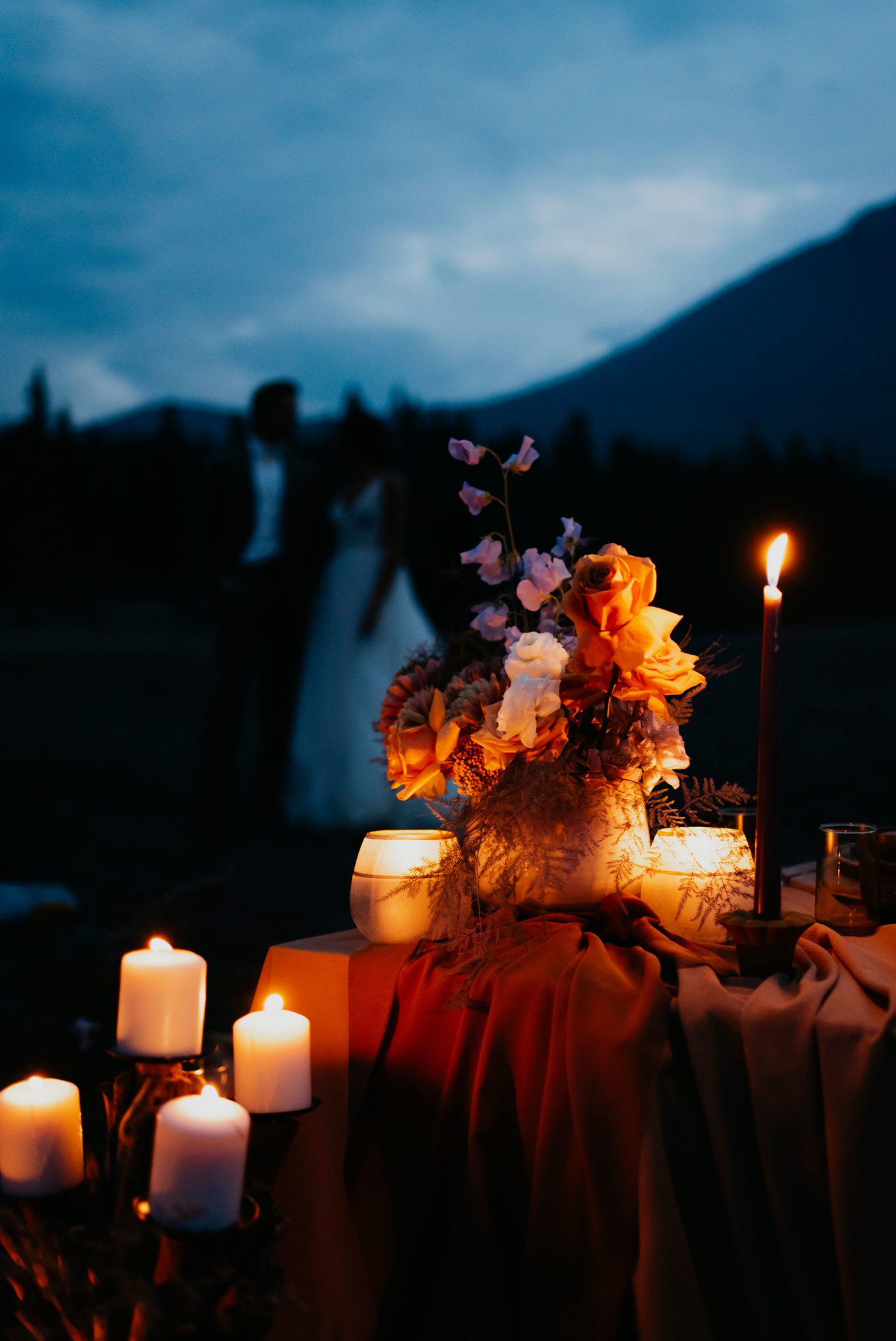 Candlelight boho sweetheart table