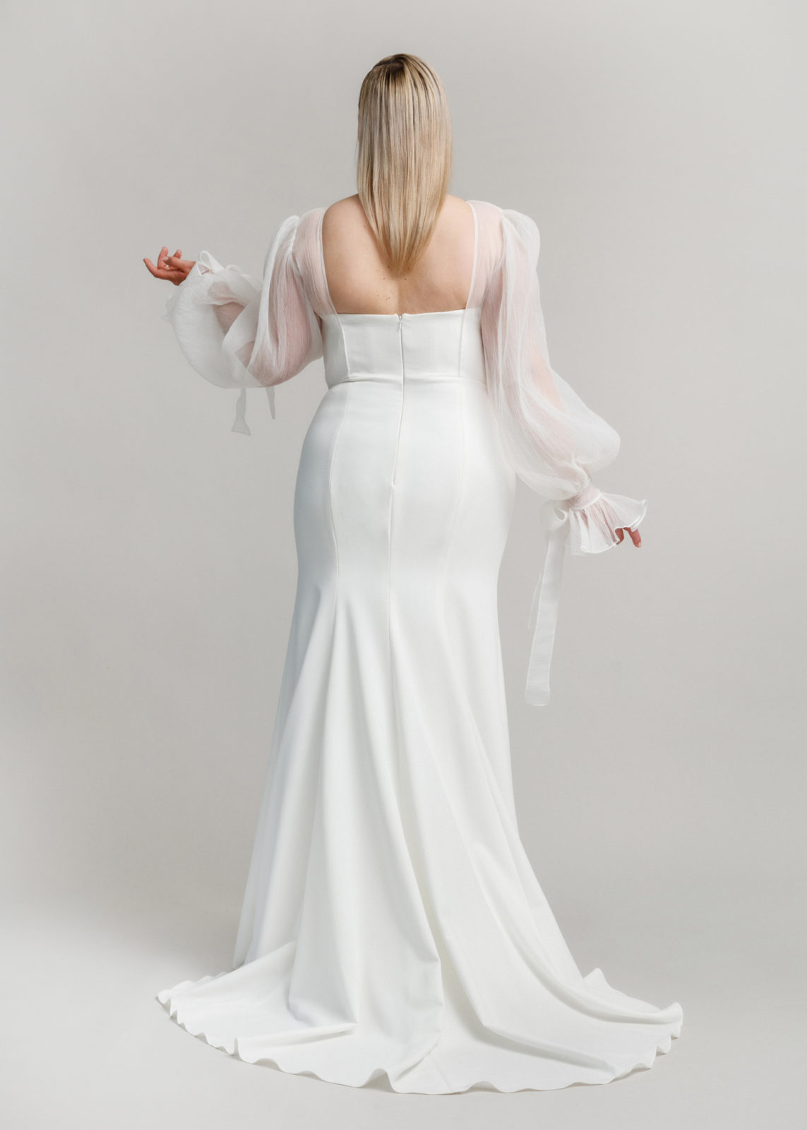 Our Favourite 2022 Wedding Gowns from Laudae, Aesling, and Truvelle Newest Collections Featured by Brontë Bride