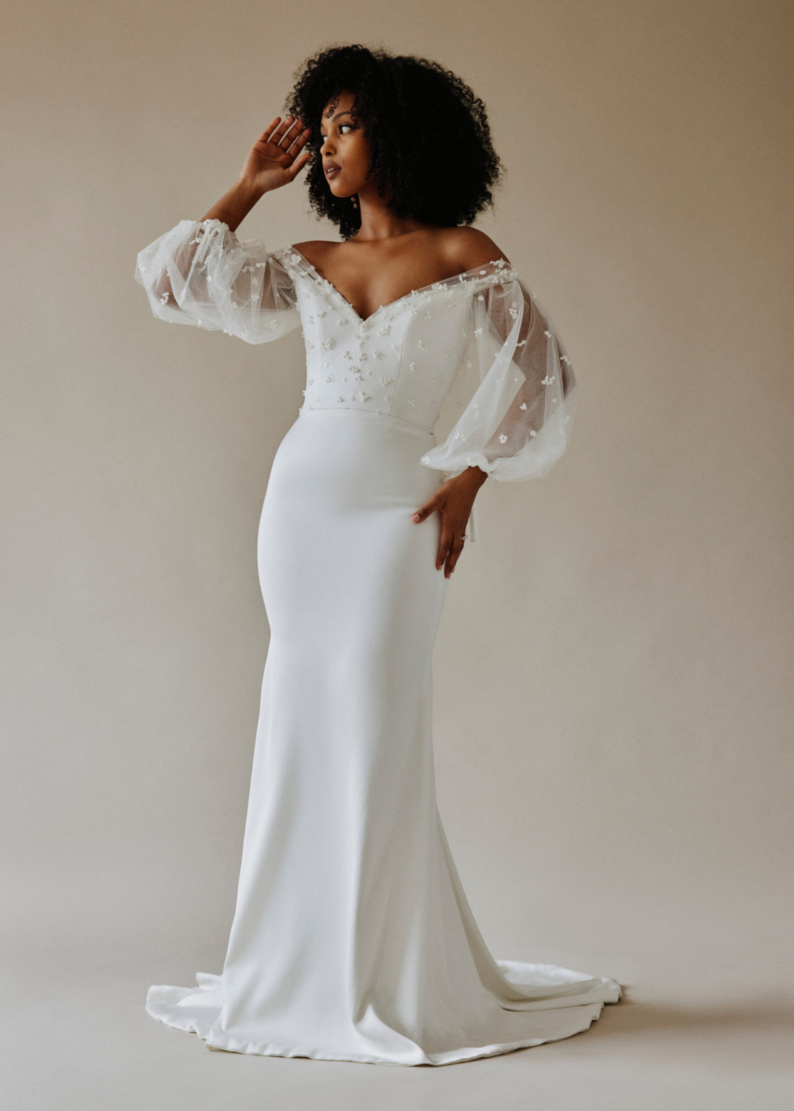 Romantic and modern bridal look from Canadian designer Laudae