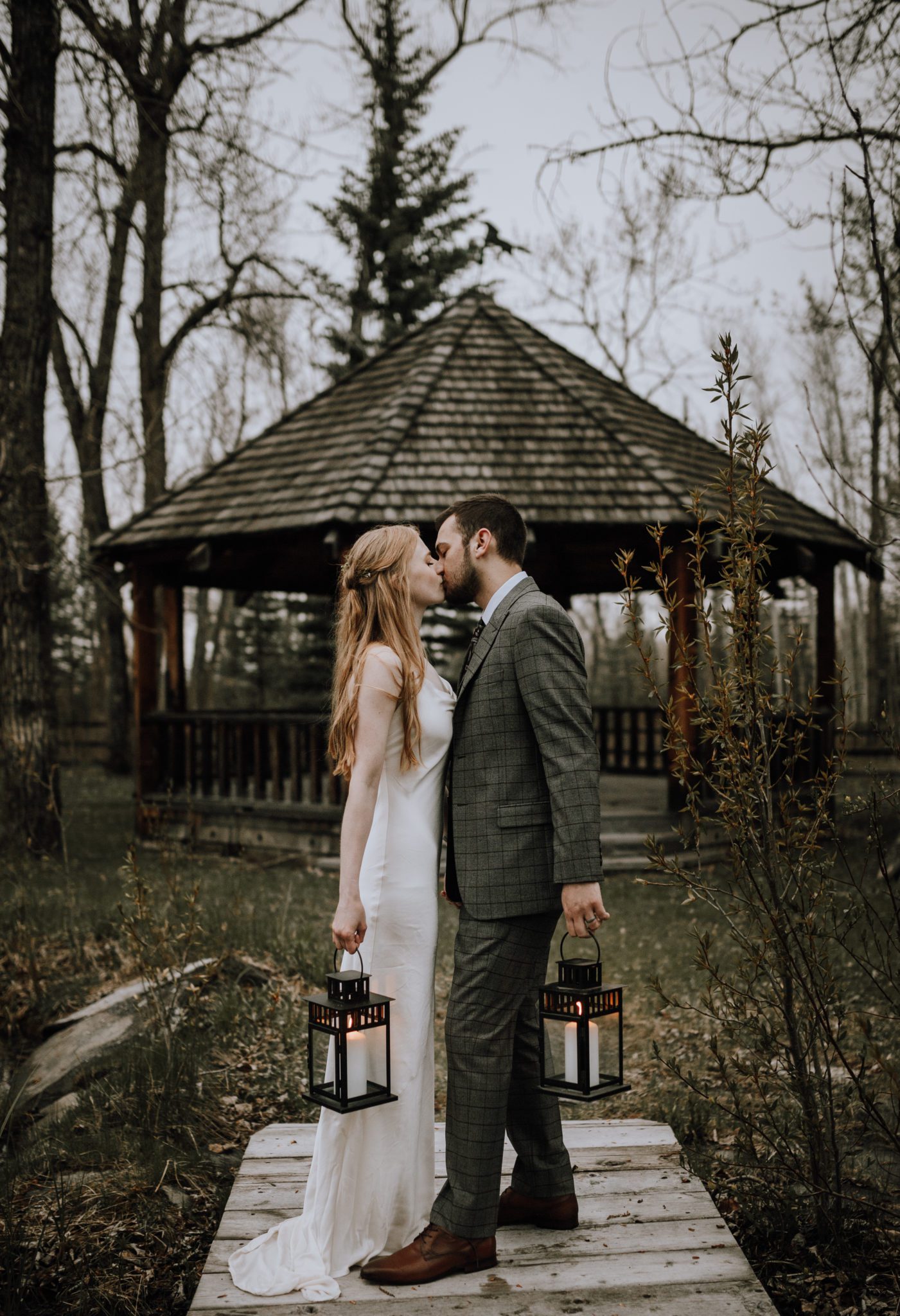 Dark and moody wedding inspiration from Born in Mud Bay Photography