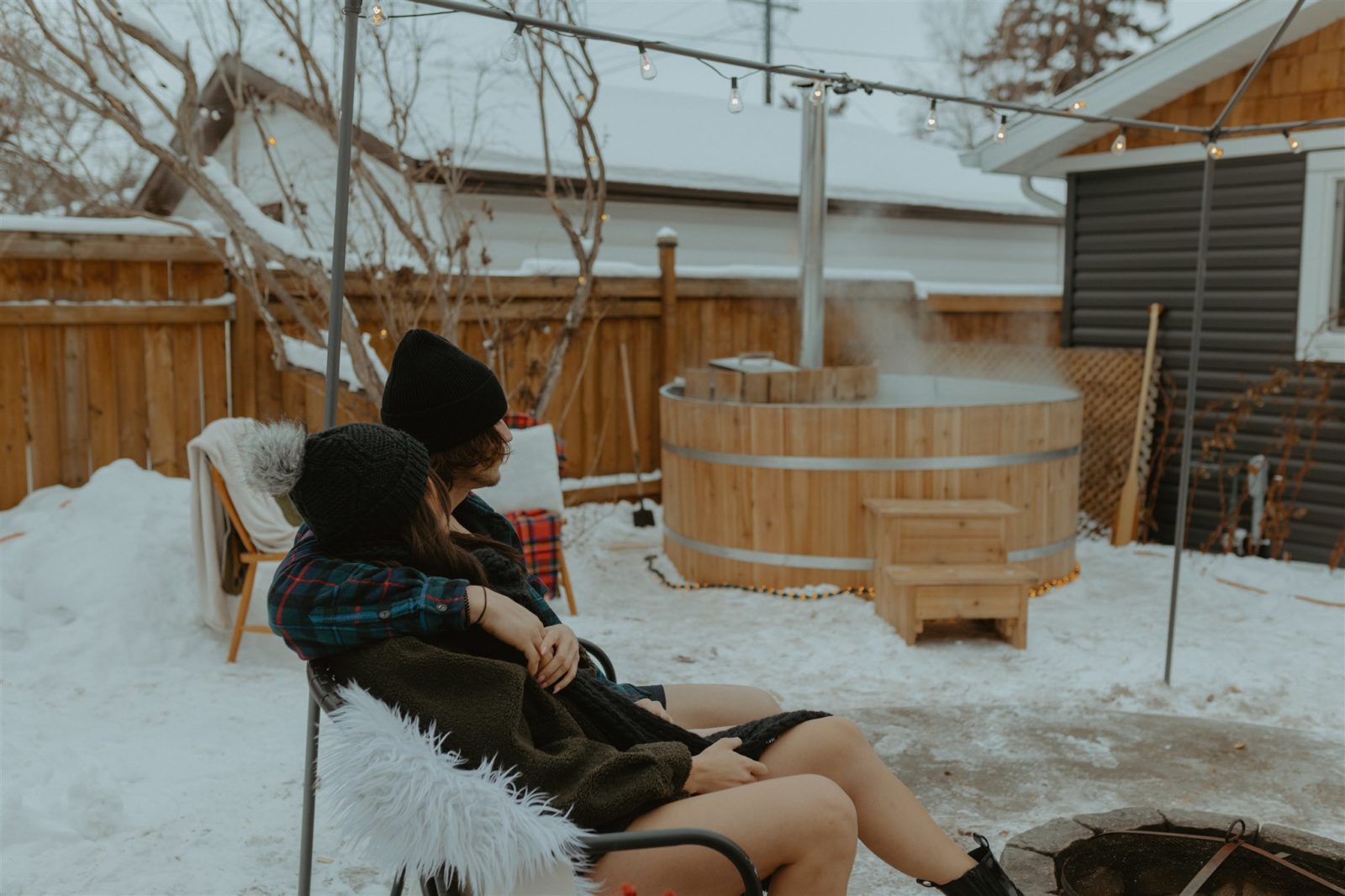 Staying warm during your outdoor winter engagement session, steamy engagement session inspiration