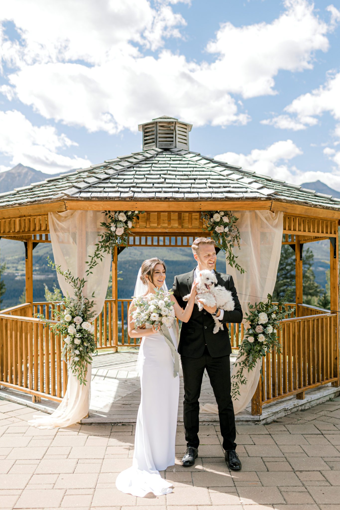 Intimate September wedding in Canmore features outdoor ceremony and how to include your dog in the ceremony.