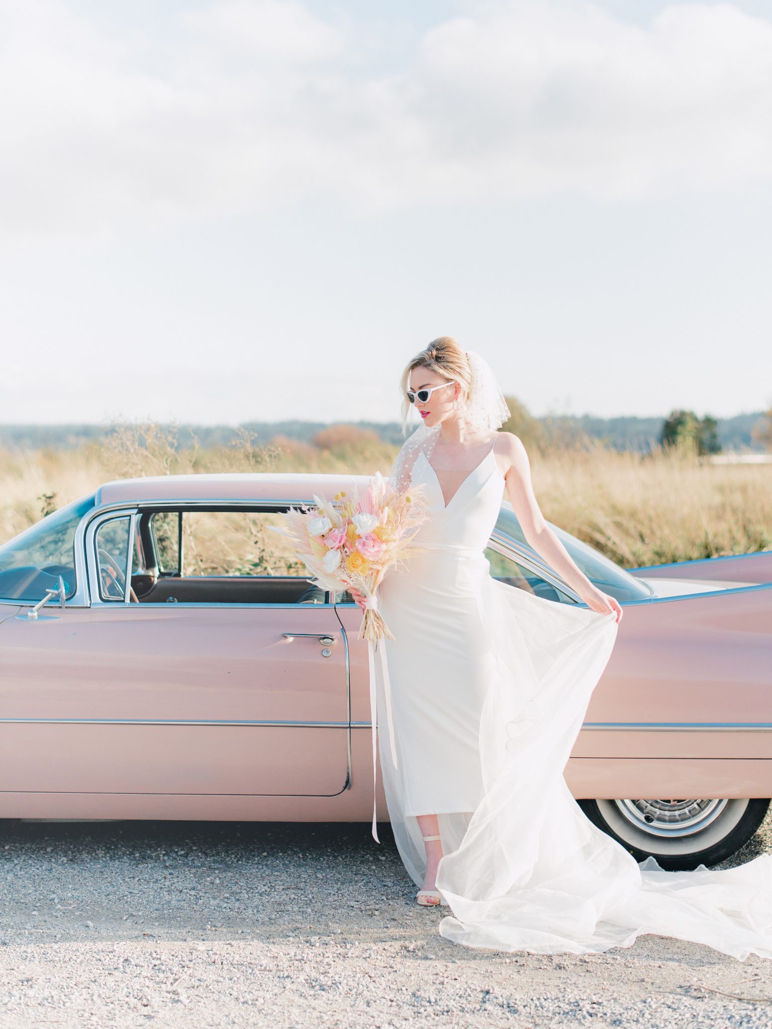 Retro inspired style shoot in BC features 2022 coolest bridal trends, modern bridal inspiration