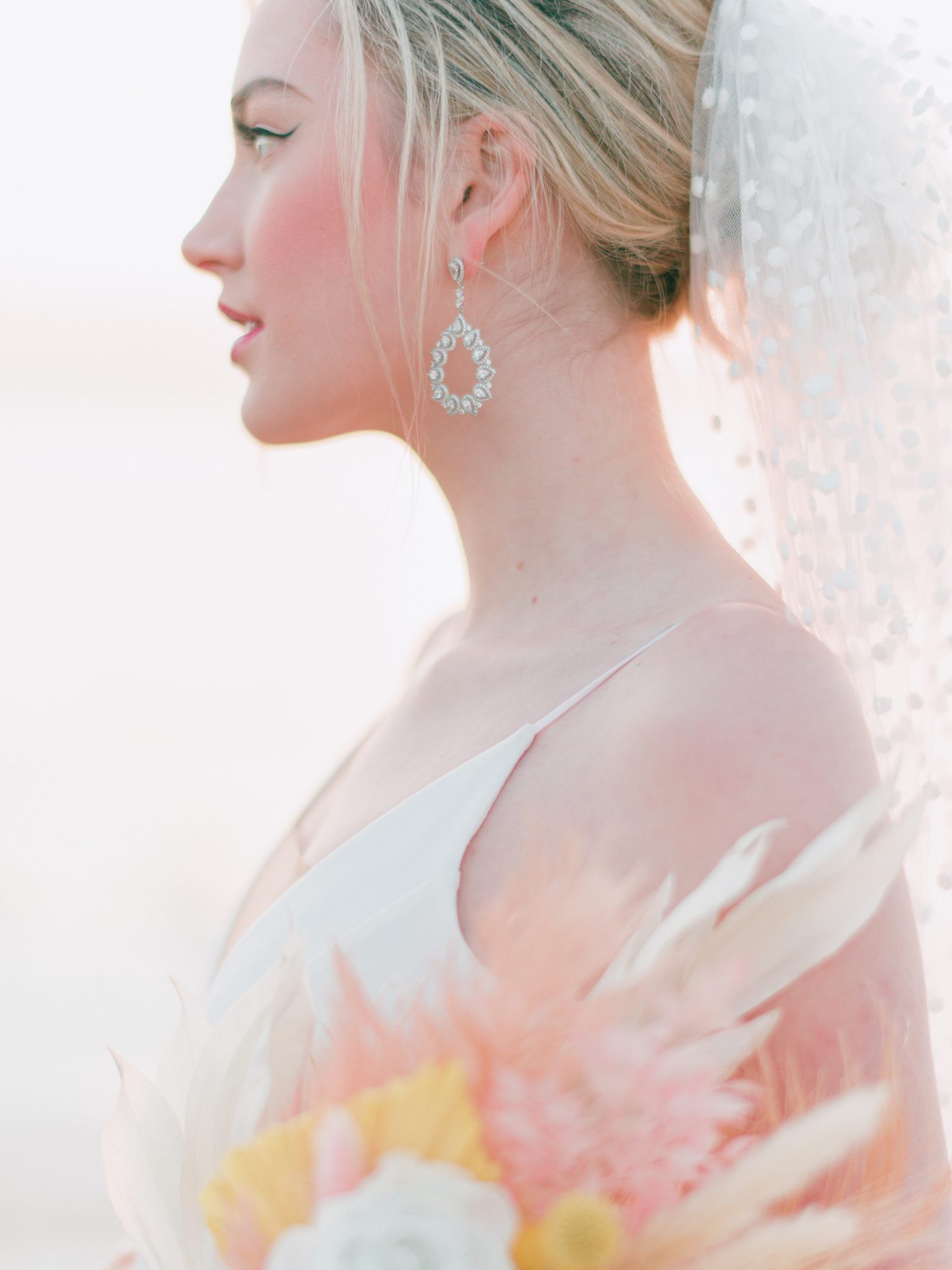 Retro bridal styles with polka dot veil from Canadian veil designer, modern bridal looks