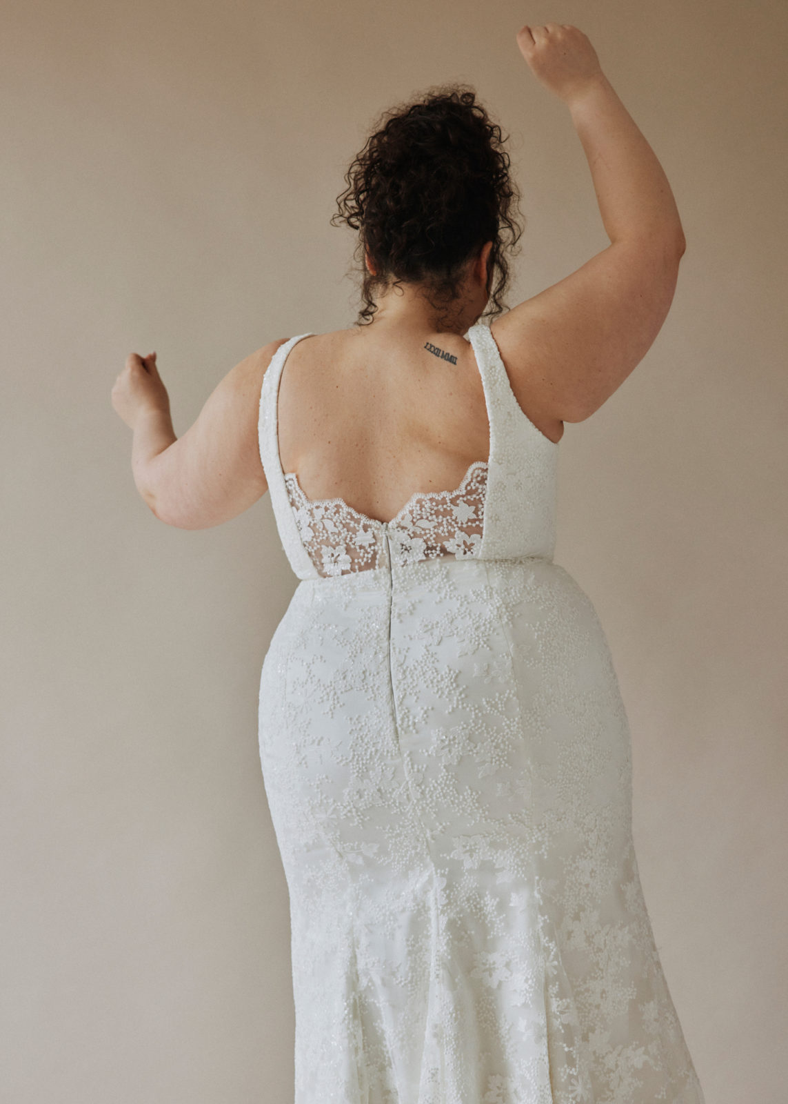 Trending bridal fashion for 2022 from Laudae, Bridal designs from Canadian based Laudae, plus size bridal