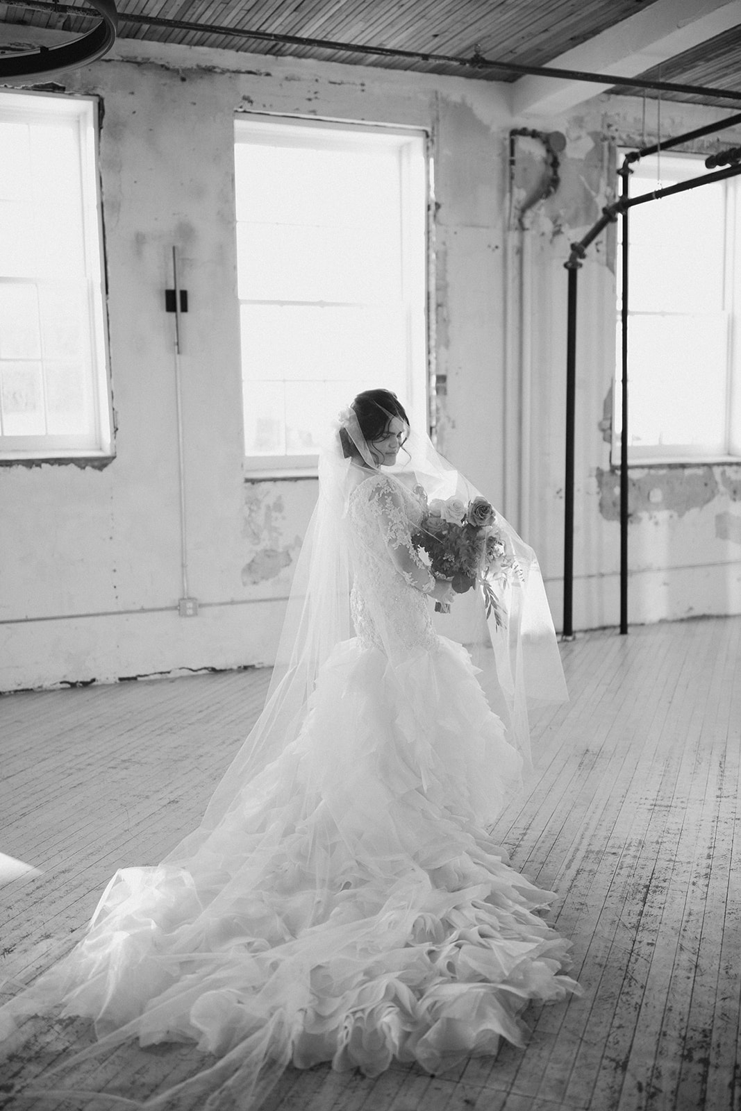 Bridal portrait inpsiration, black and white photography trends, ruffled bridal train
