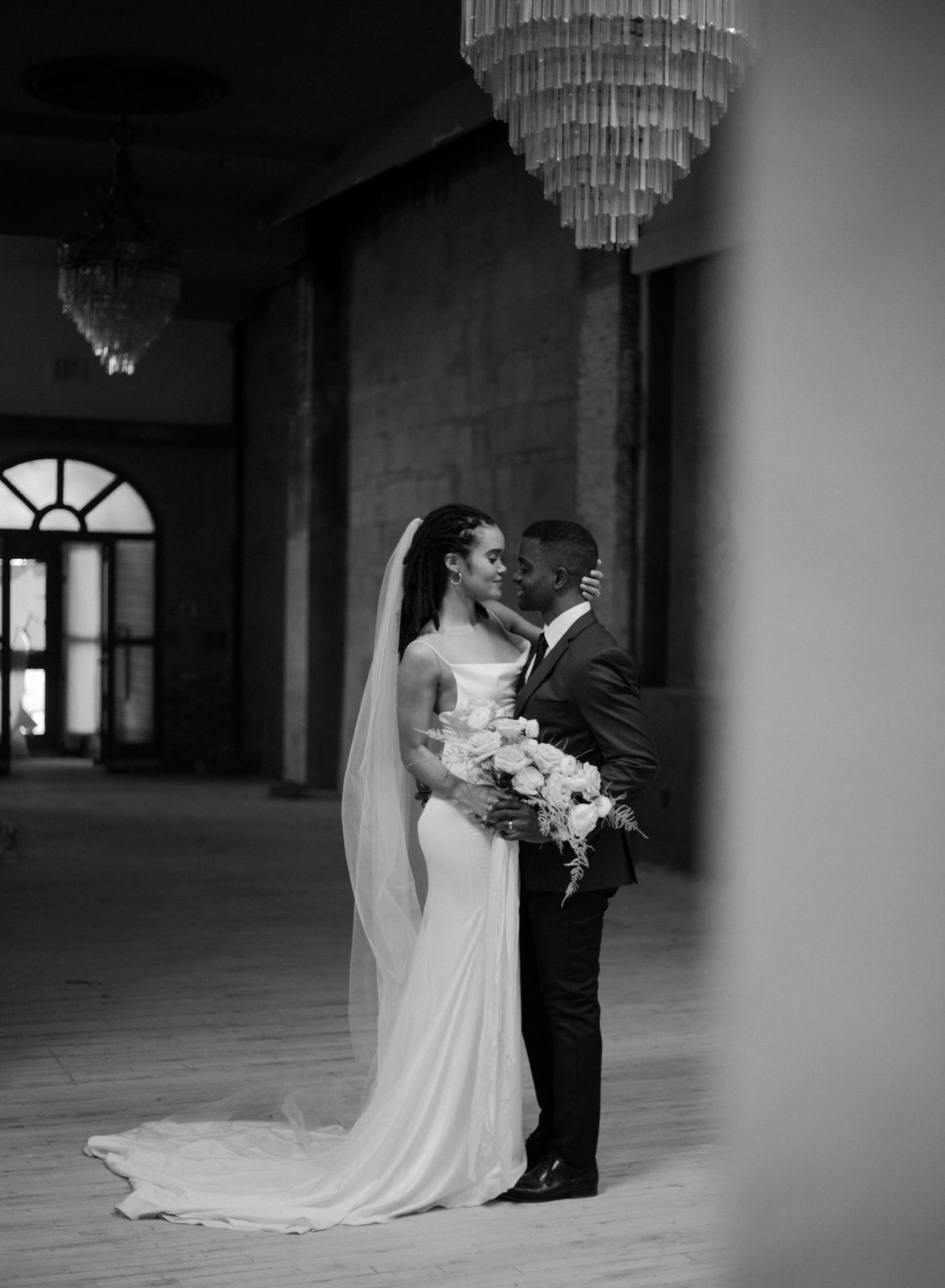 black and white photography, Antique wedding style, modern bridal portraits