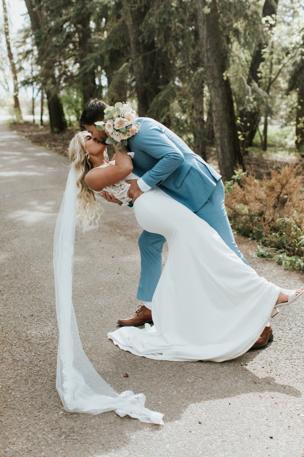 baby blue wedding, vintage meets classic wedding inspiration, summer wedding inspiration, wedding portraits