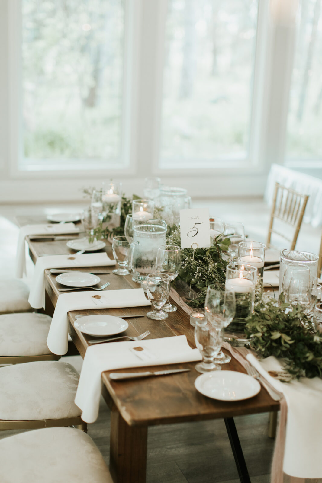 wedding dining, wedding table, table greenery