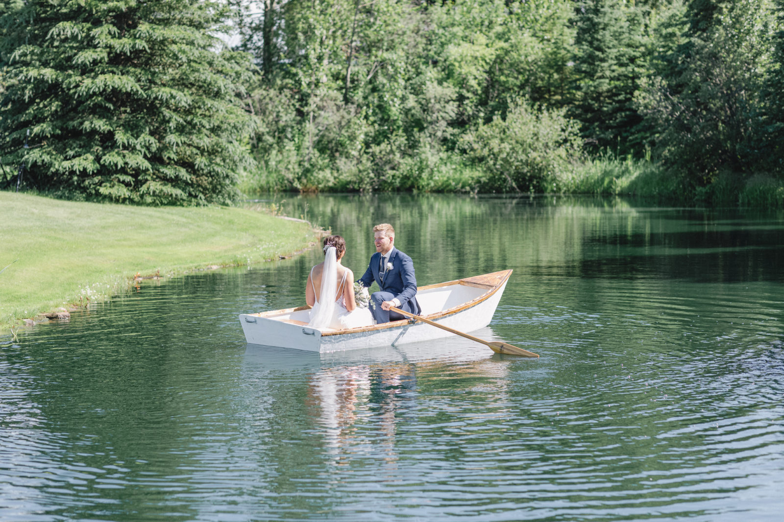 outdoor lake wedding, summer wedding inspiration
