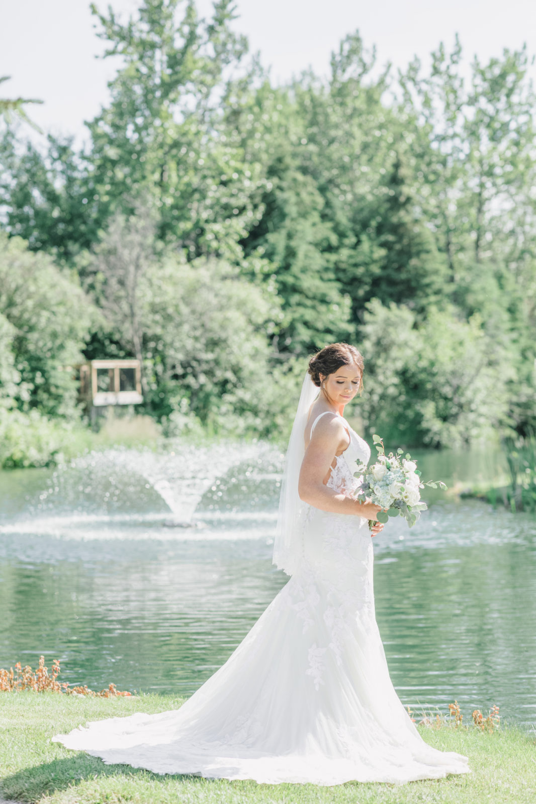 bridal portraits, summer wedding inspiration, outdoor wedding