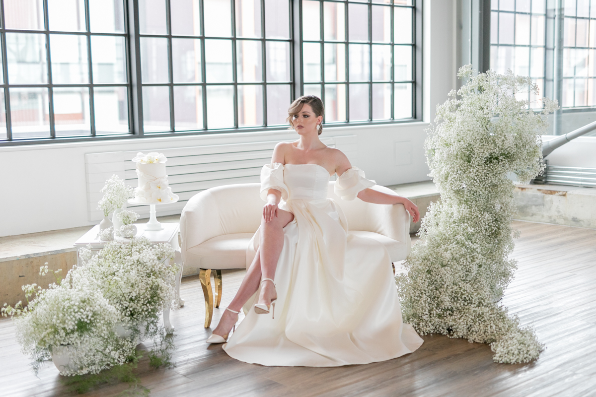 elegant and modern white bridal inspiration with baby's breath, modern and simple wedding gown