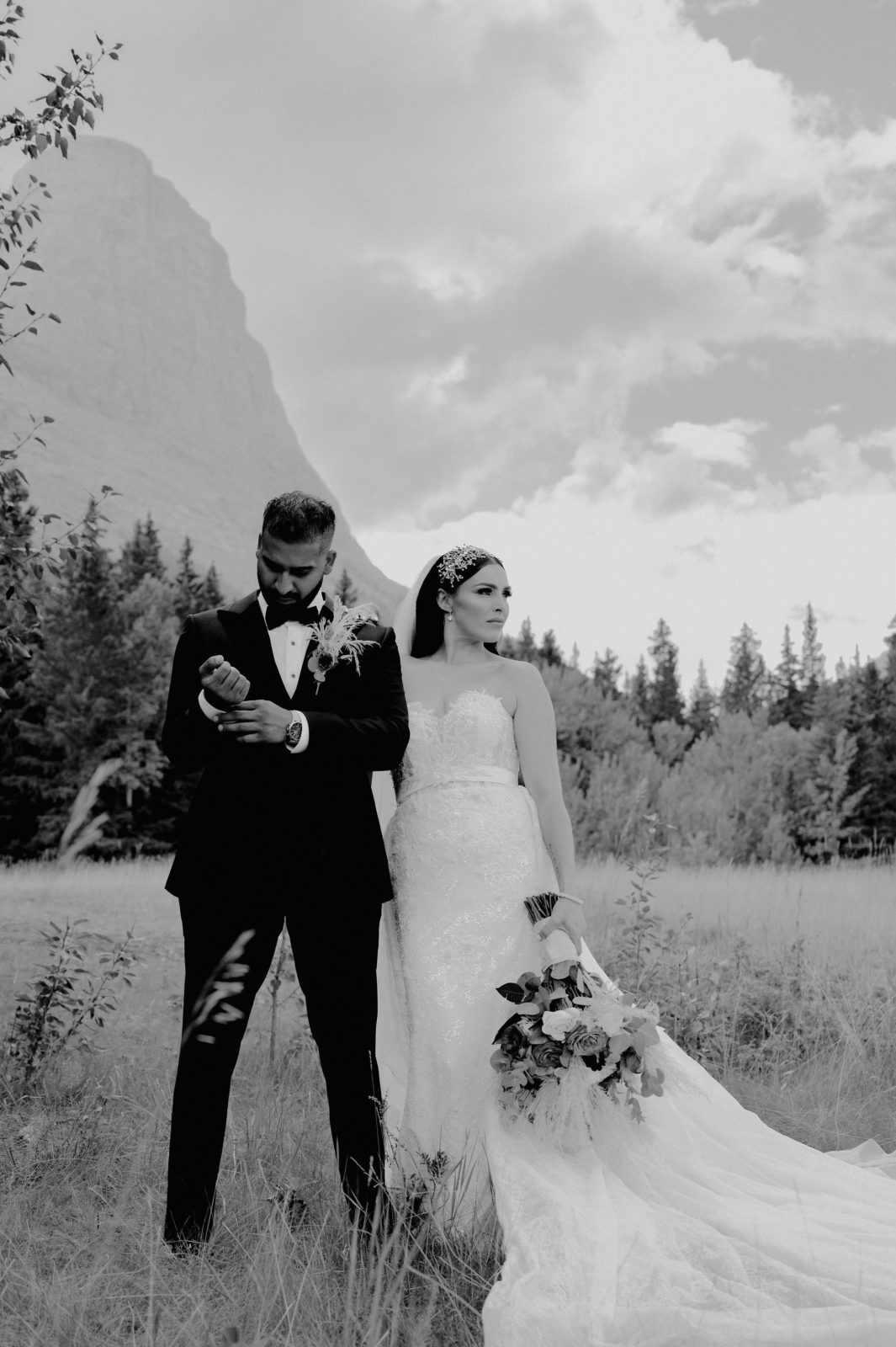 Wedding portraits in the Rocky Mountains, boho glam wedding inspiration, black and white wedding
