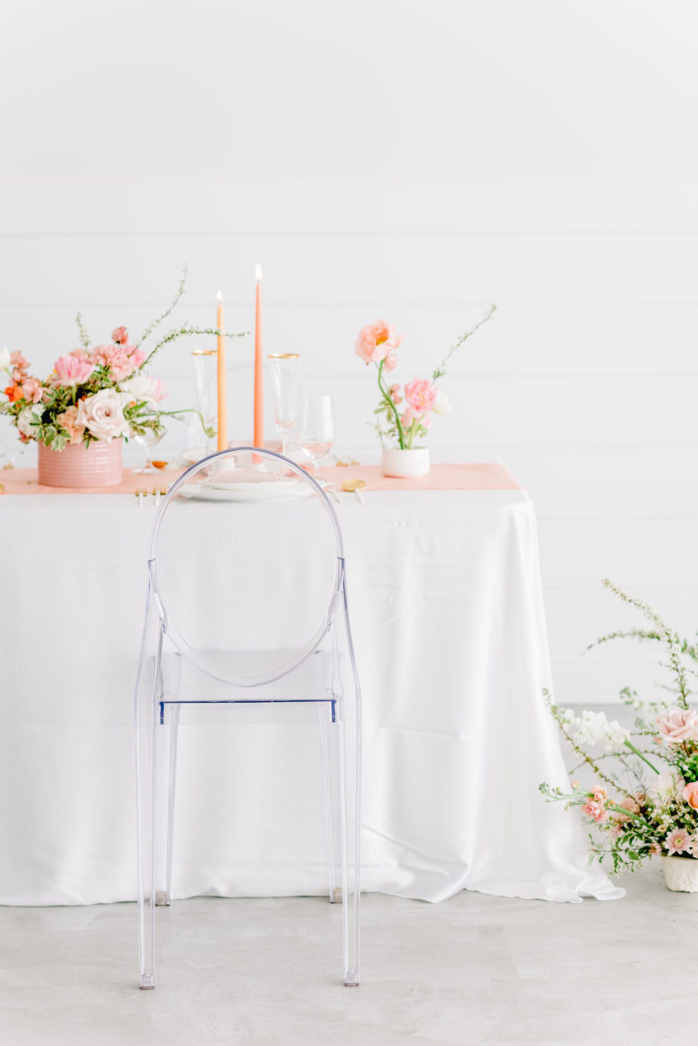modern wedding reception with pink and tangerine, spring wedding reception, modern rentals