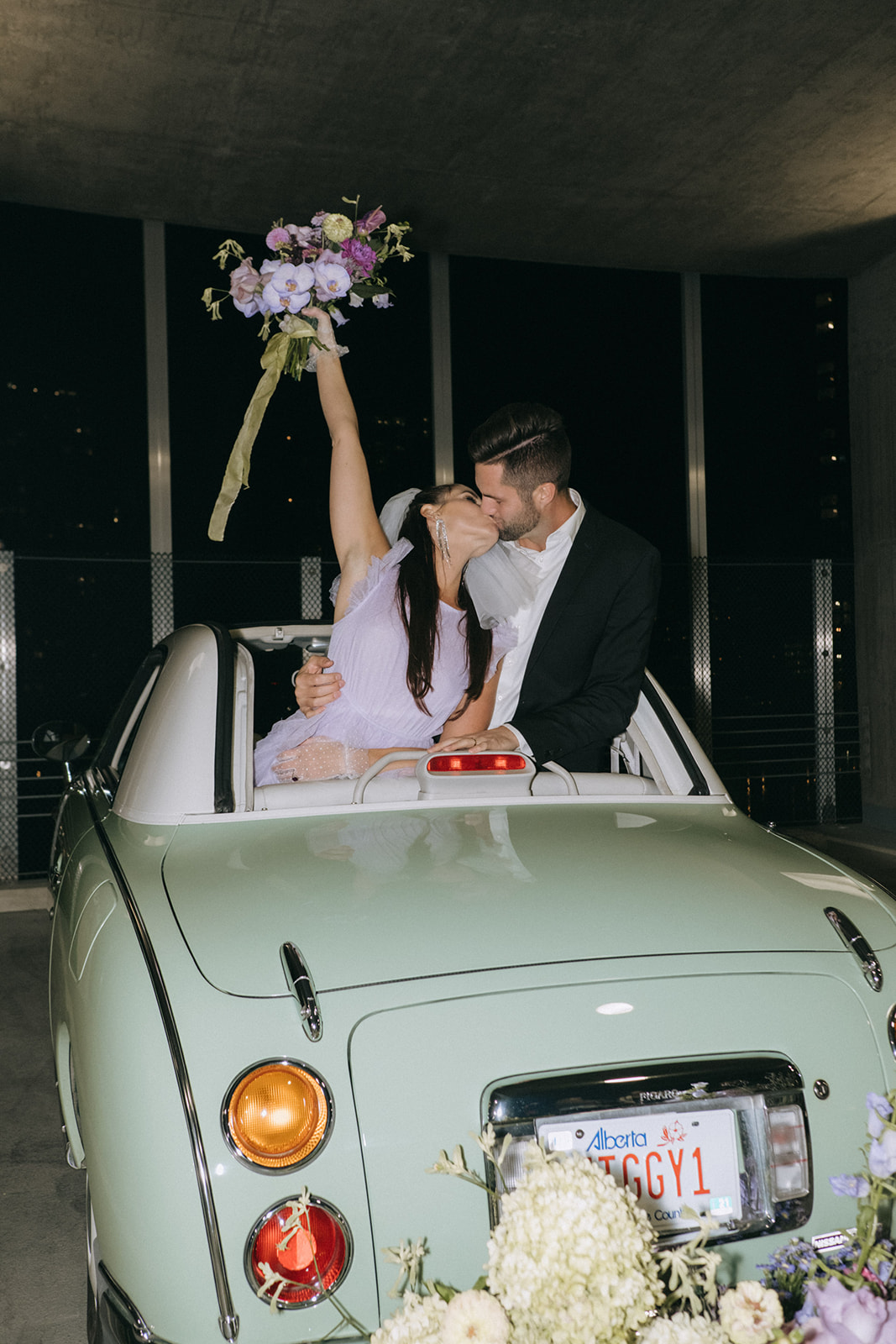 flash photography, trendy wedding photographs, retro wedding inspiration with vintage car