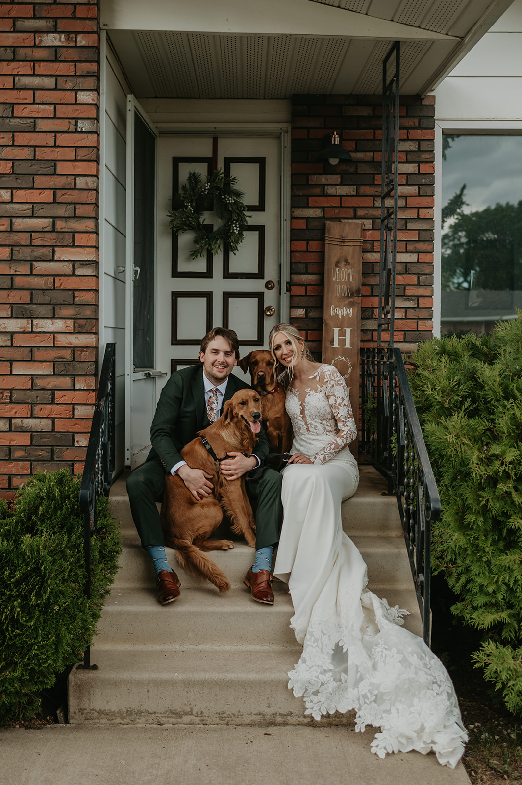 unique wedding portraits, wedding portraits on front step, incorporating your pet on wedding day