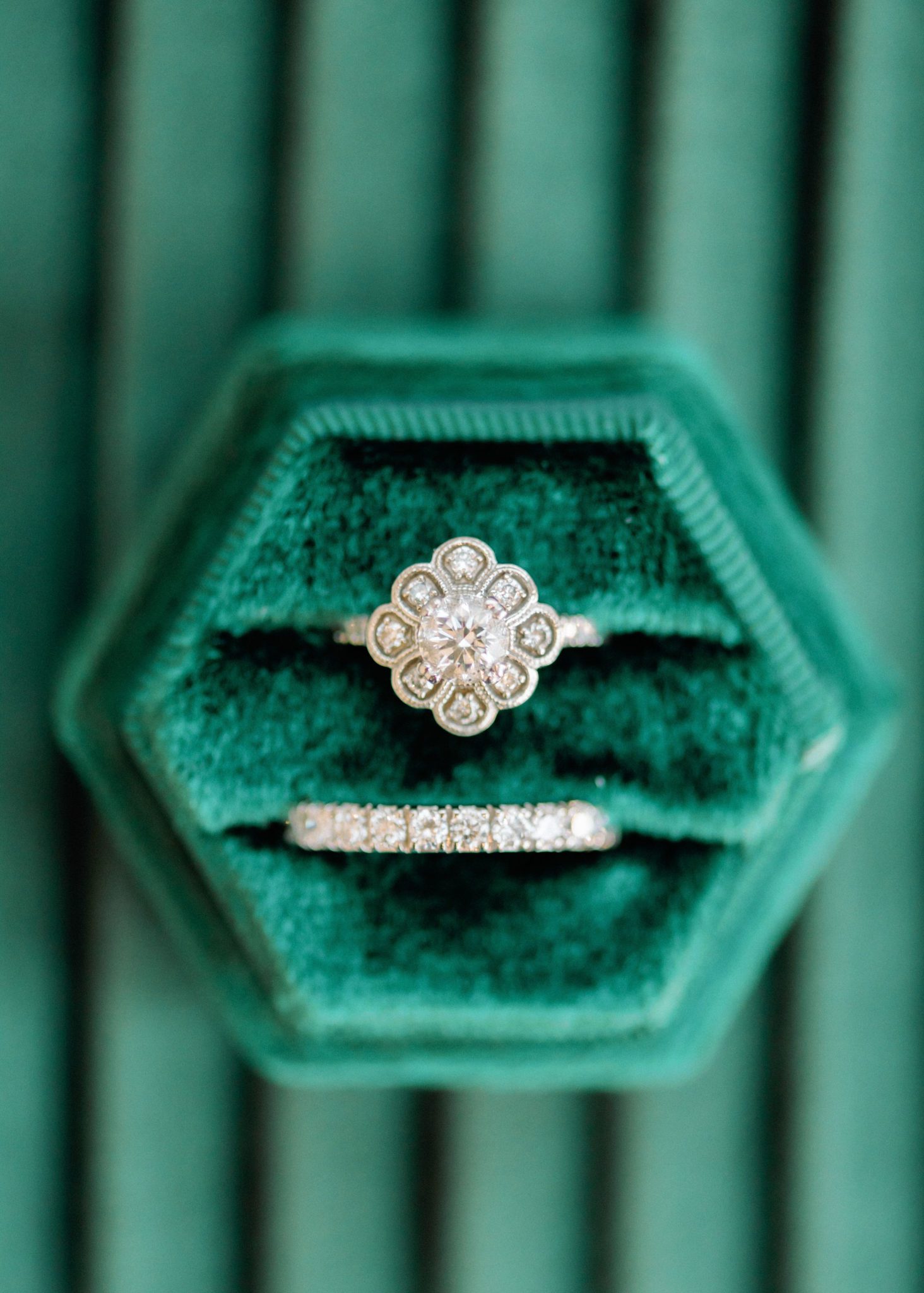 art deco wedding ring, emerald wedding ring box, Jewel toned Wedding Colour palette