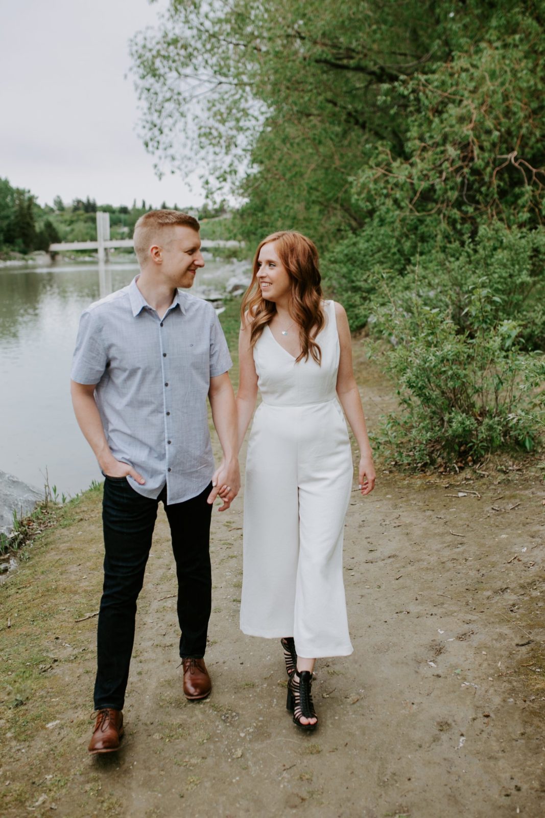 Engagement session outfit tips from Deanna Rachel Photography