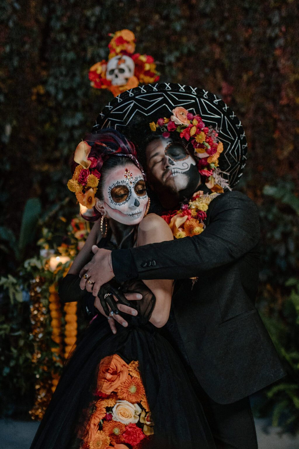 Fiery Florals & Mystical Romance in This Day of The Dead Halloween ...